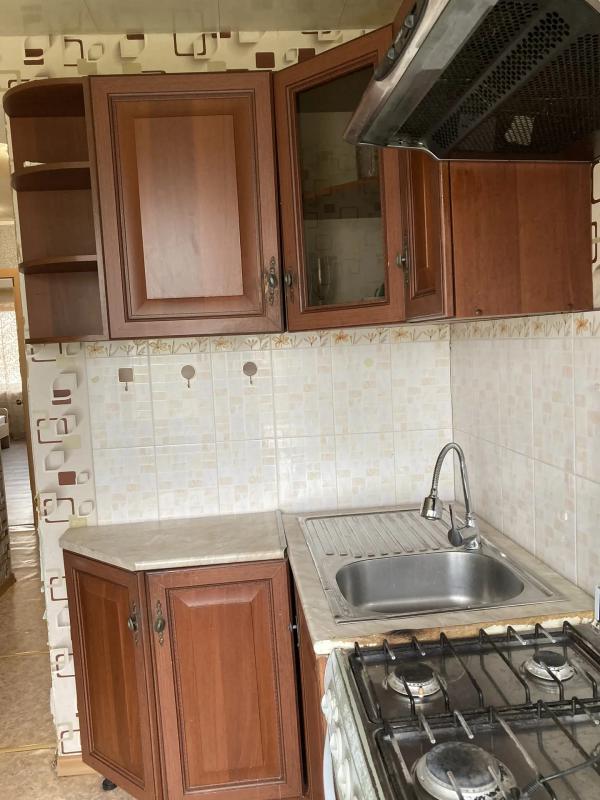 Продам отличную  2-х комнатную квартиру "Распашонка", 5/5, по адресу: г. - Орск