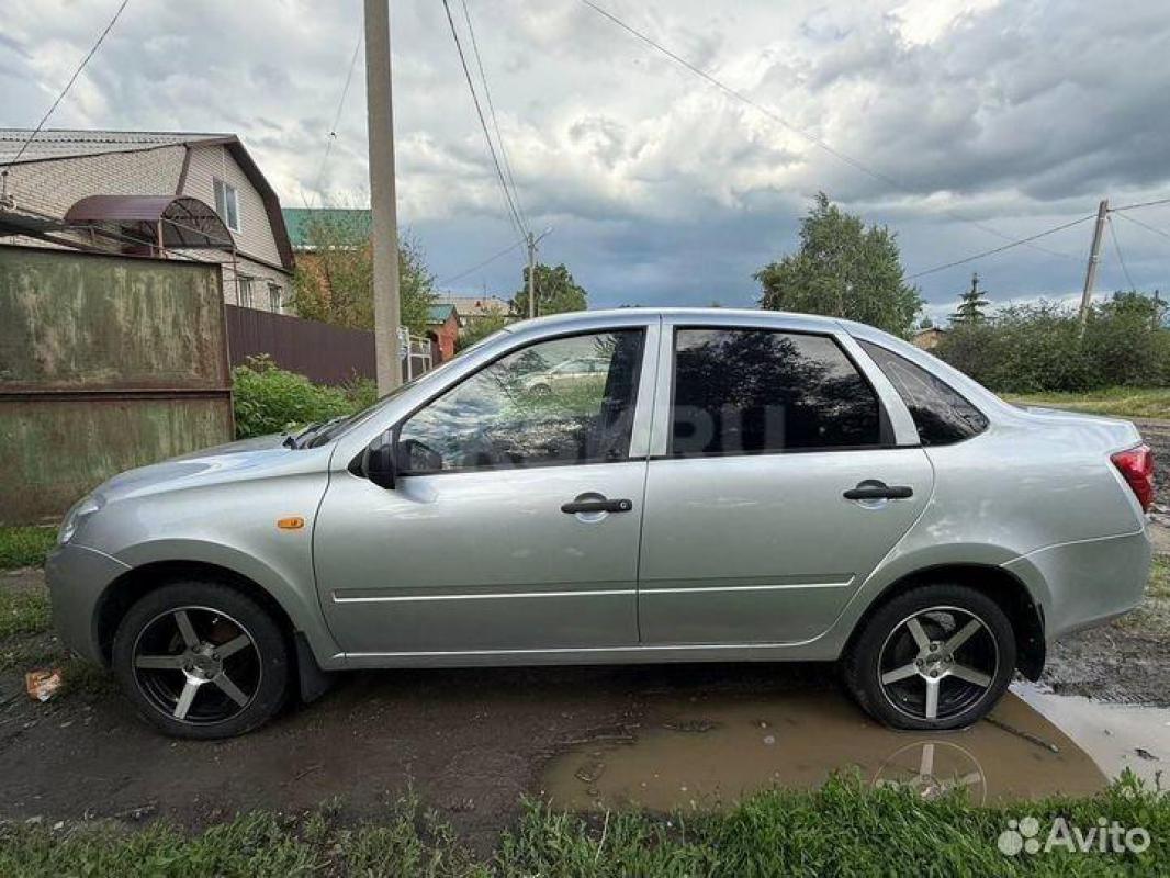 Продам ВАЗ (Lada) Grants 1,6 (87 л. с) поколение (2011-2018) - Орск