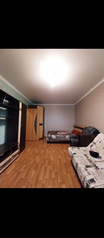 Продается 1-комнатная квартира, по адресу:  г. - Новотроицк