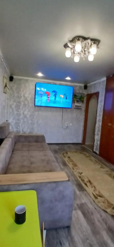 Срочная продажа в связи с расширением .🔥🔥🔥Предлагаем Вашему вниманию уютную, светлую  квартиру с хор - Новотроицк