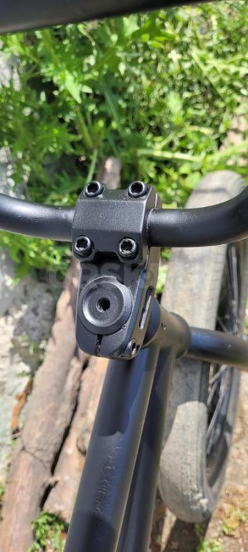 Трюкавой велосид bmx новые камеры и задняя покрышка - Орск