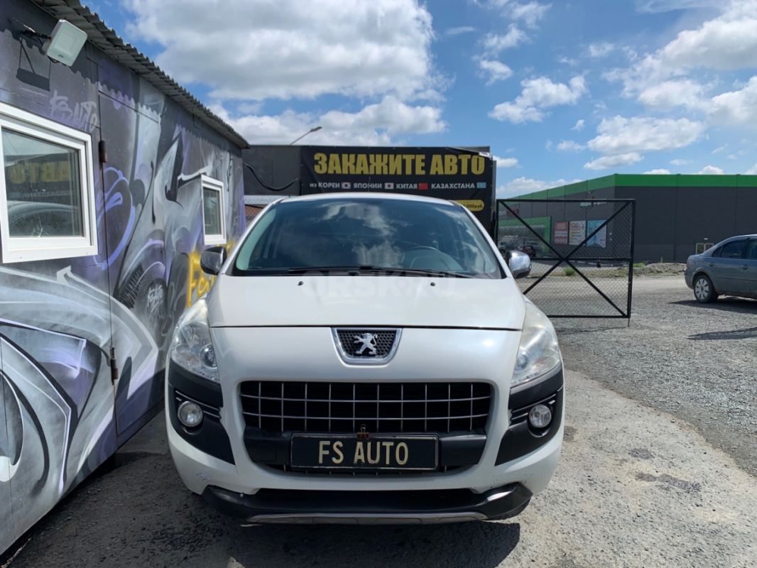 В продаже PEUGEOT 3008 2011 года выпуска. - Орск