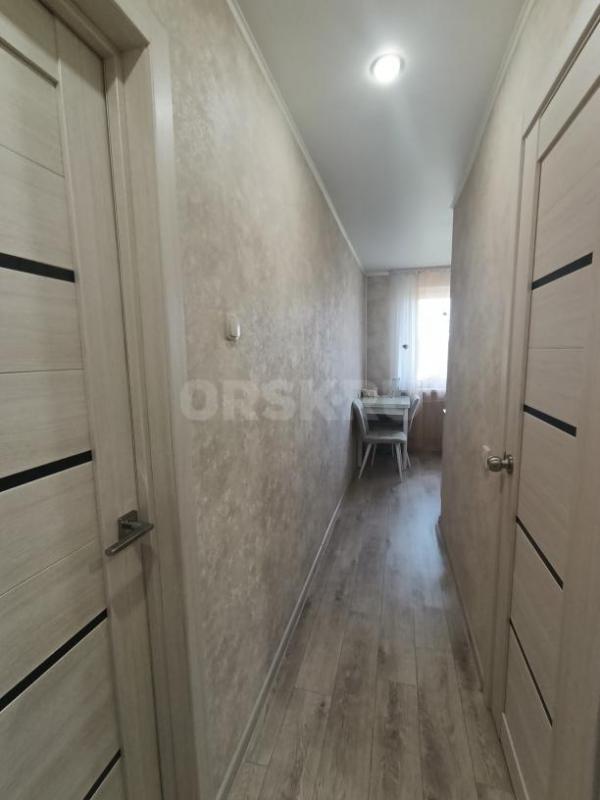 В продаже уютная двухкомнатная квартира площадью 44 м² на пятом этаже, пятиэтажного дома. - Орск