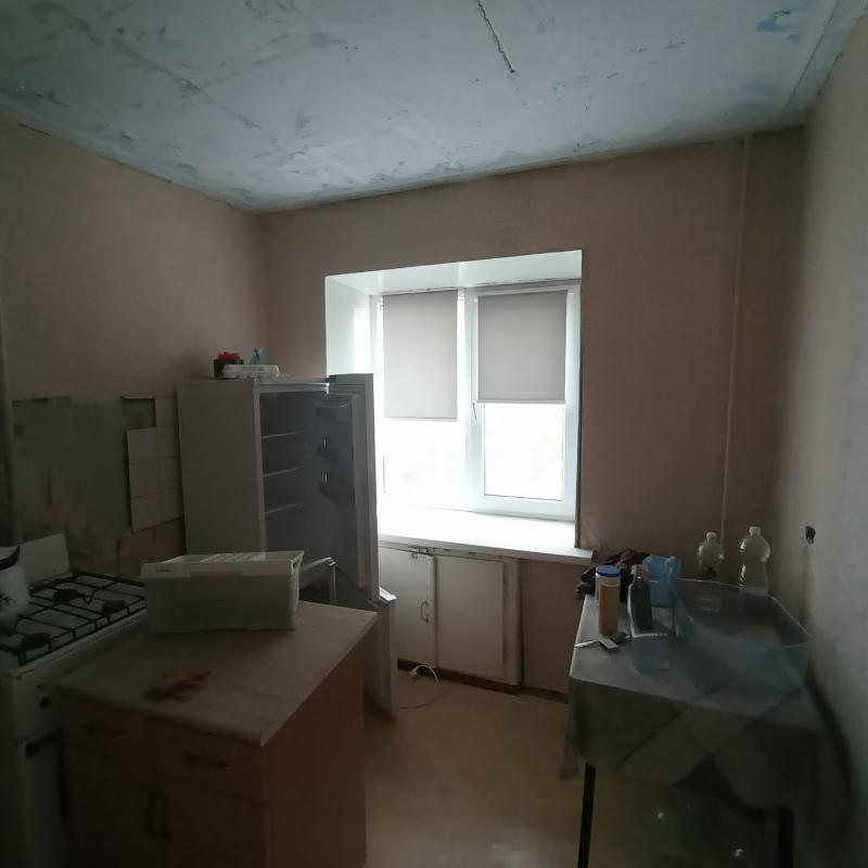 Продаю квартиру в центре города на против вечного огня, все рядом(остановка, магазины, дет. - Новотроицк