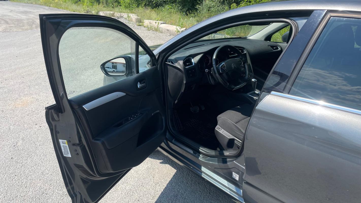 Пpoдается Citroen C4, 2013 года

--------АВТОМАТ-------

первая регистрация автомобиля 03.2014 года - Новотроицк