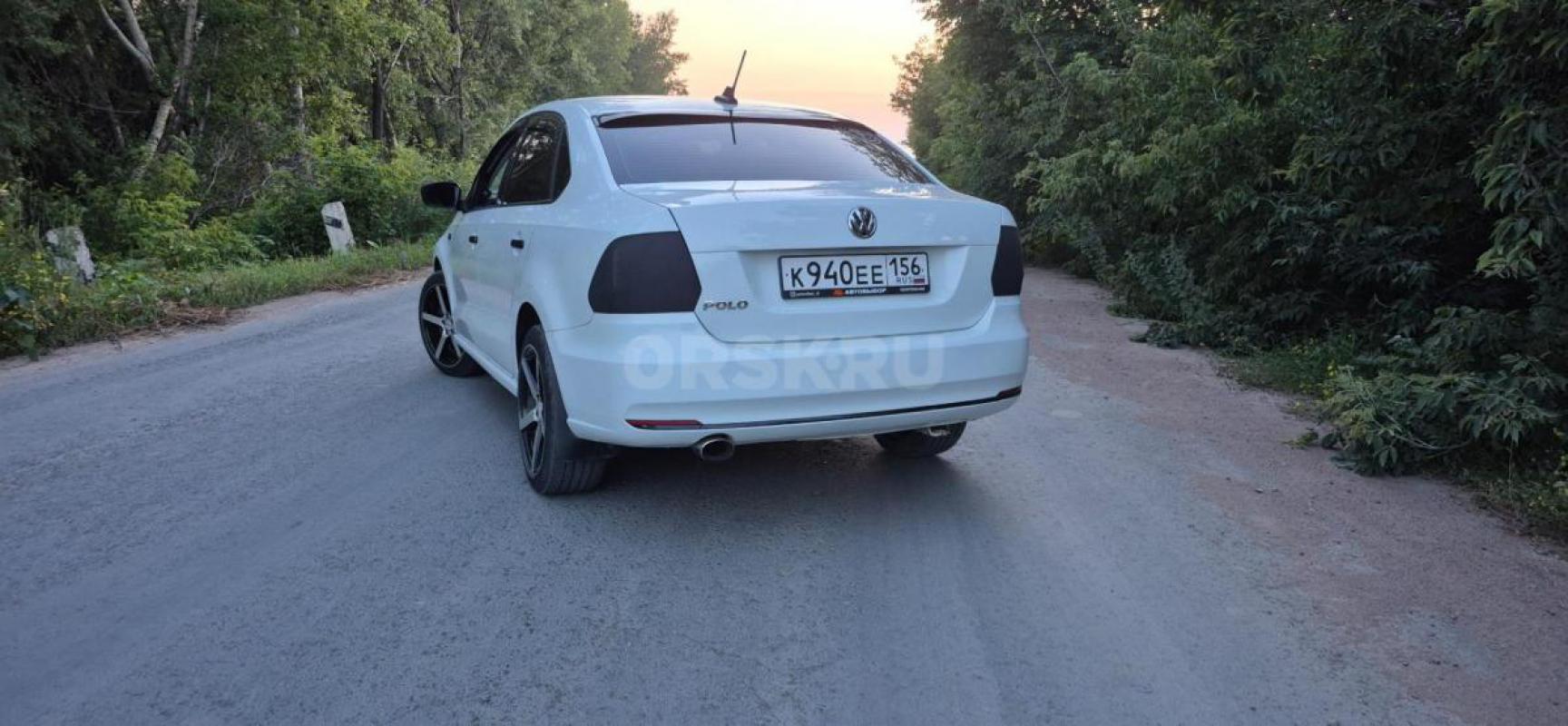 Продам поло седан 1.6 автомат. - Новоорск