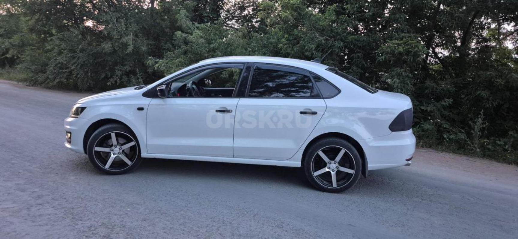Продам поло седан 1.6 автомат. - Новоорск