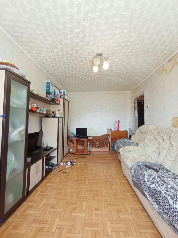 Продается 1-комнатная квартира  на 5 этаже 5-ти этажного по адресу г. - Новотроицк