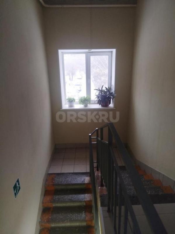 Сдаются офисные помещения на 2 этаже двухэтажного здания в центре города по адресу: г. - Орск