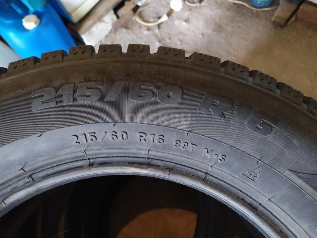 Продам зимнюю резину 216/60 r 16, резина б/у, протектор отличный, дошипованная на 100 % - Орск