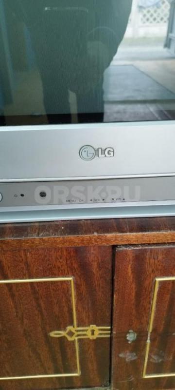 Продам телевизор LG 72см. - Орск