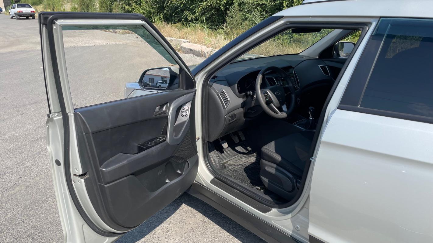 Продается Hyundai Creta, 2018 года

Автомобиль в родном окрасе и без каких либо ДТП на 100%

АВТО на - Новотроицк