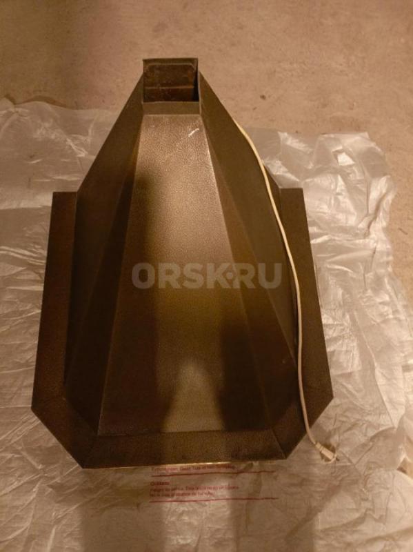 Продам вытяжку 600*600 , колена, б/у за 300 руб . район ул Волкова - Орск