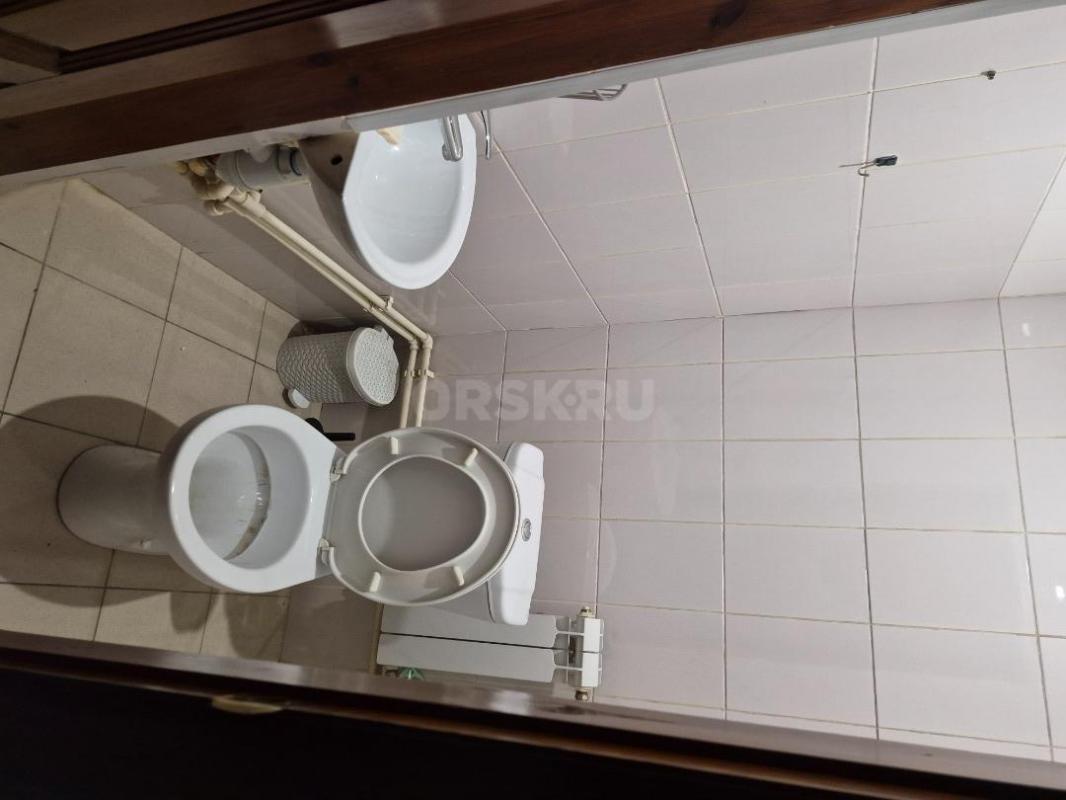 Сдаётся в аренду комната, по суточно или по часовая оплата. - Орск