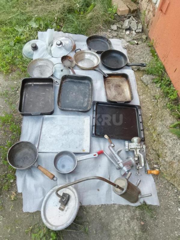 Продам сковородки, мясорубки, формы для выпечки, закаточные машинки, охладитель - Орск