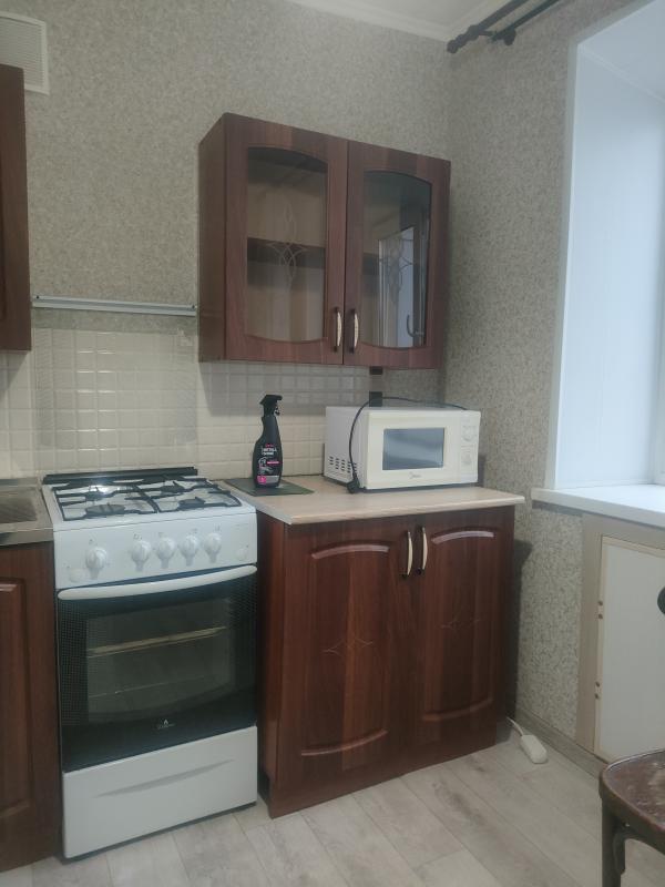 Продаётся уютная квартира на улице Пушкина, 66а в городе Новотроицке. - Новотроицк