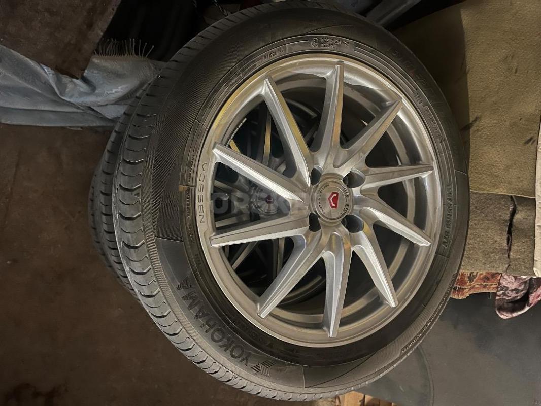 Продам  r 16 . 4*100   Резина Yokohama 195 55  состояние новых пробег 2000 км - Орск
