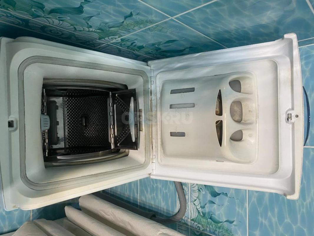 Стиральную машину Whirlpool 
Состояние хорошее
Не в рабочем состояние, нужна замена шкива на бараб - Орск