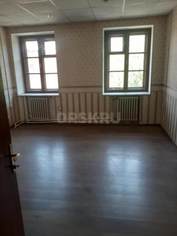 Сдается в аренду помещение 1380 м/кв. - Новотроицк