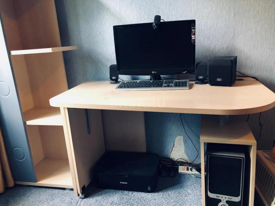 Продам детский гарнитур 

В комплект входит:

* стол;
* шкаф;
* кровать с матрасом;
* подвесн - Орск