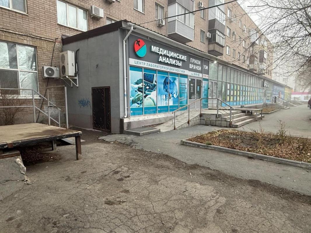 Сдам в аренду подвальное помещение проспект Ленина 87 на против магазина титан площадь 700 кВ. - Орск