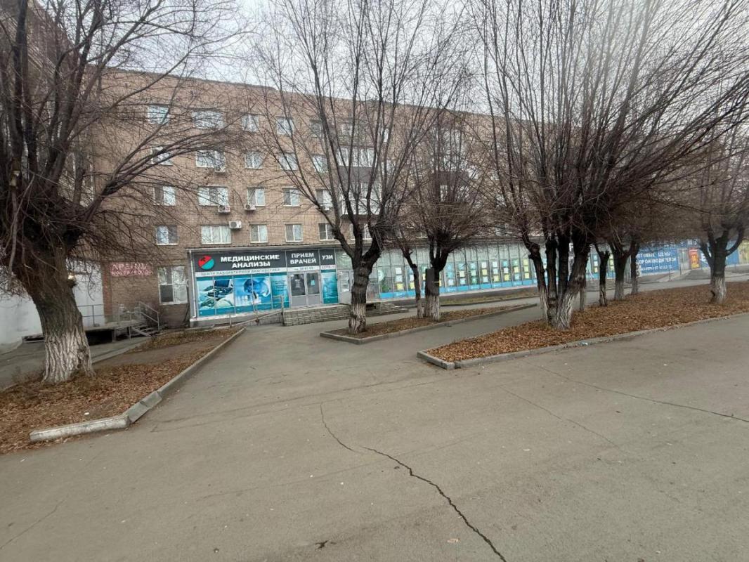Сдам в аренду подвальное помещение проспект Ленина 87 на против магазина титан площадь 700 кВ. - Орск