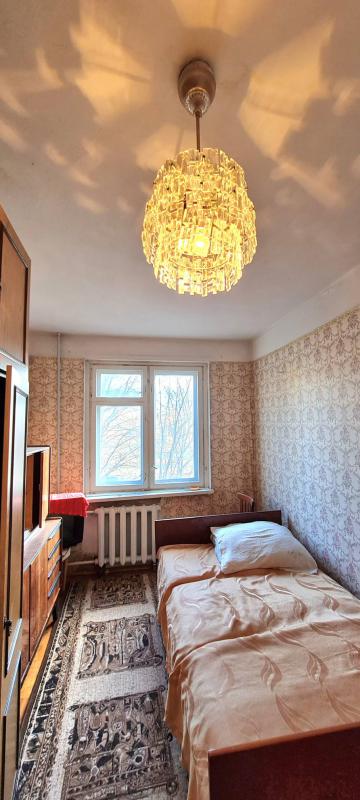 3 к кв
Проспект Металлургов 28
-2 этаж
-45-ка (три раздельные комнаты)
-общая площадь 61,7 кв. - Новотроицк