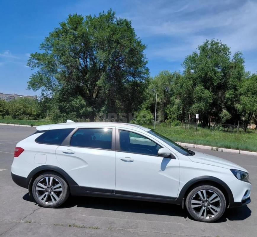Lada (BAЗ) Vestа I 2019 года — это универсальный автомобиль, который сочетает в себе практичность и - Орск