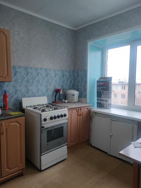 Продаётся уютная квартира на улице Марии Корецкой, дом 21 в городе Новотроицке. - Новотроицк