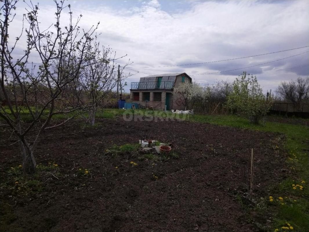 Продам в сентябре сад, после сбора урожая и уборки. - Орск