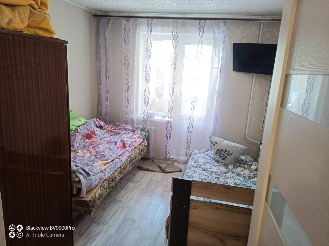 Продаётся трёхкомнатная квартира улучшенный планировки. - Новотроицк