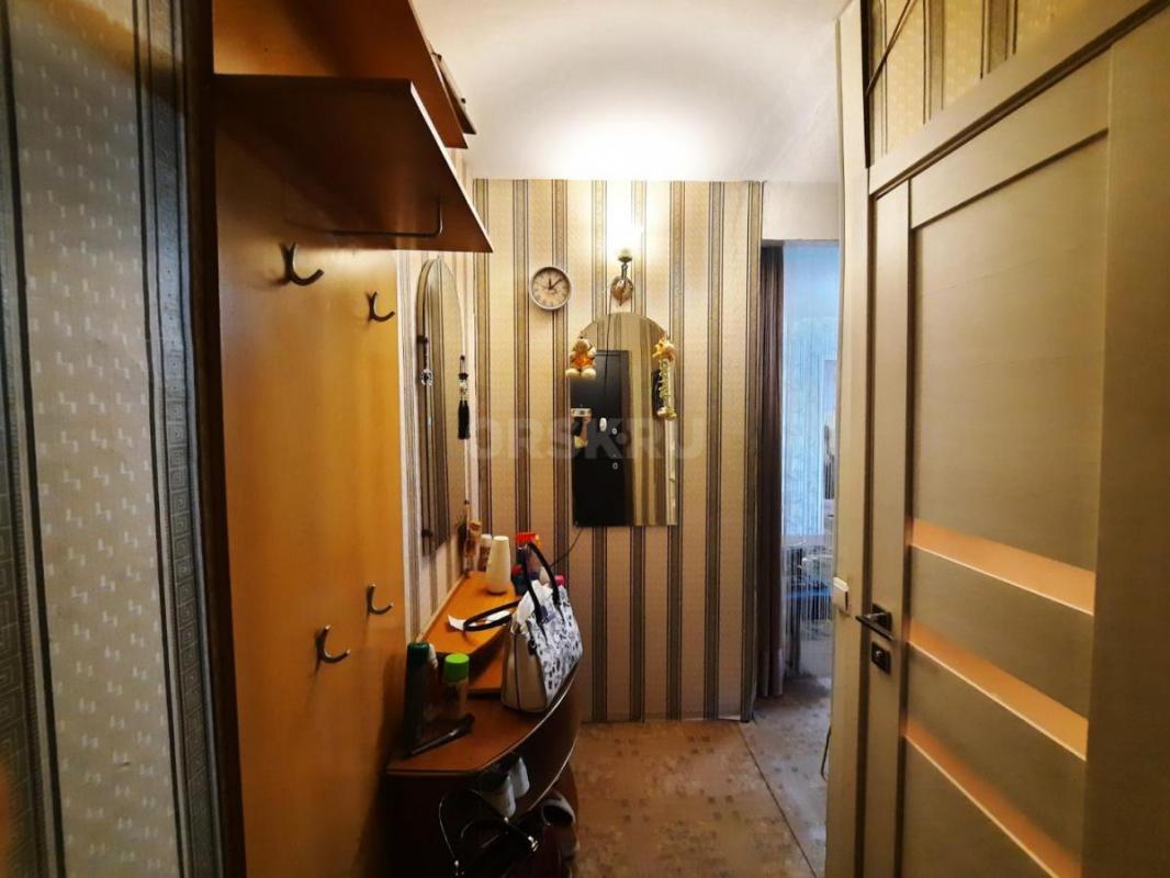 Продам 2-х комнатную квартиру, 3/5, по ул. - Орск