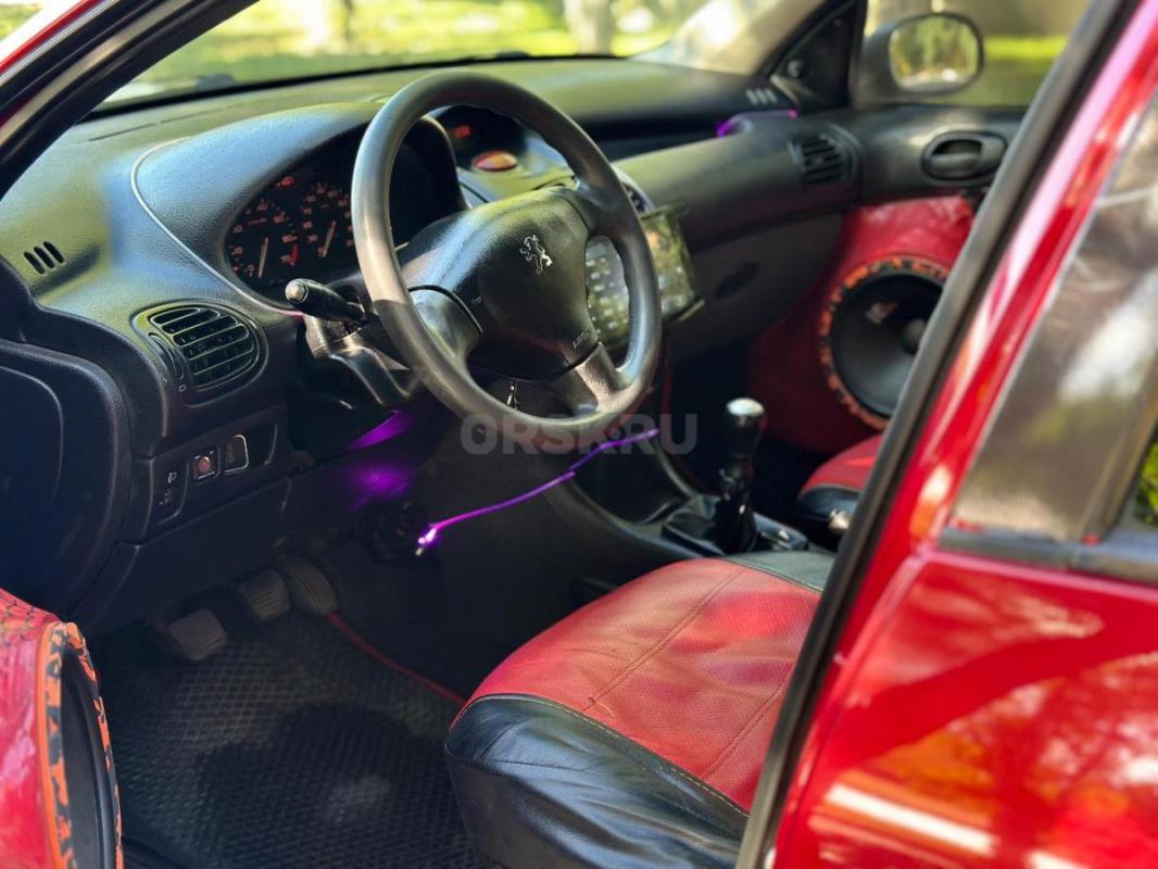 Продам надежный Peugeot 206 (2008 год)
 экономичный, живой  авто

⦁ Техническое состояние: Двигат - Орск