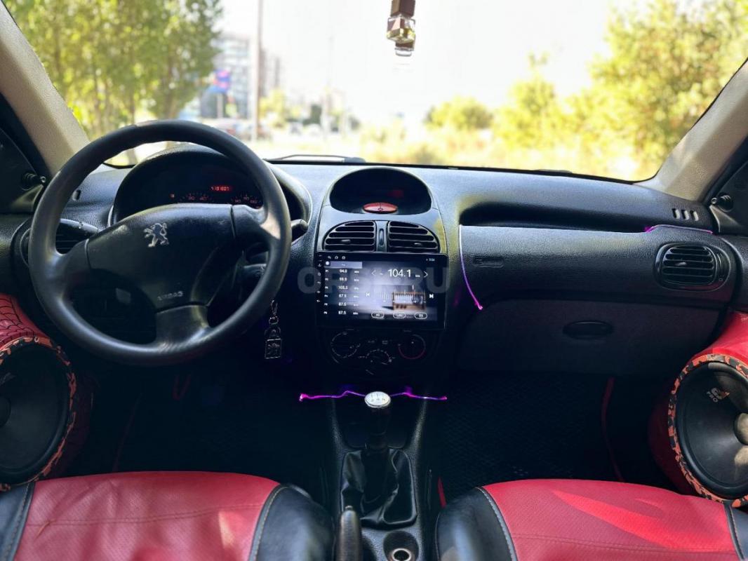 Продам надежный Peugeot 206 (2008 год)
 экономичный, живой  авто

⦁ Техническое состояние: Двигат - Орск