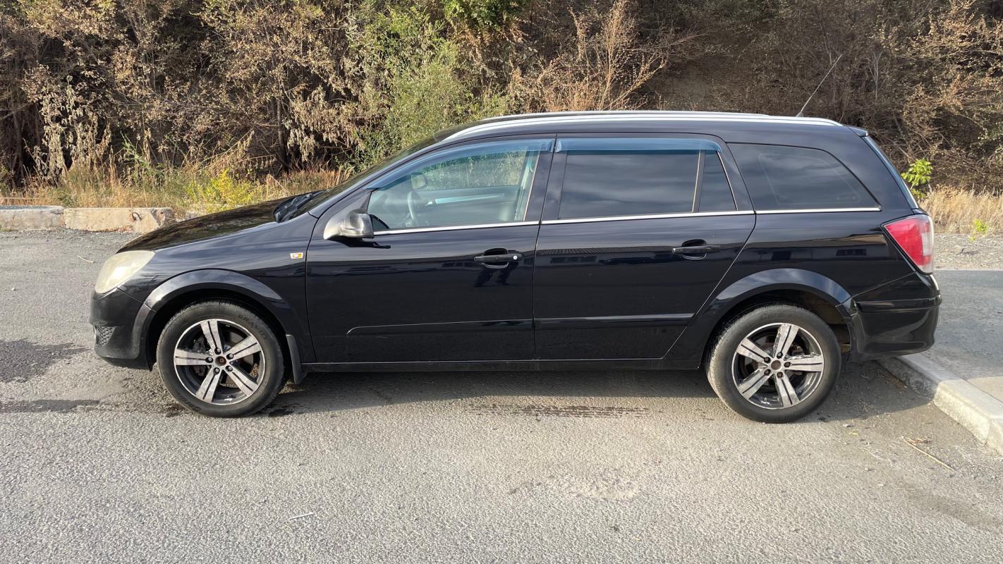 Продается Opel Astra, 2008 года

__АВТОМАТ__

ДВС 1, 8/ 140л.с.,

ГУР,

ABS,

климат- контроль,

пол - Новотроицк