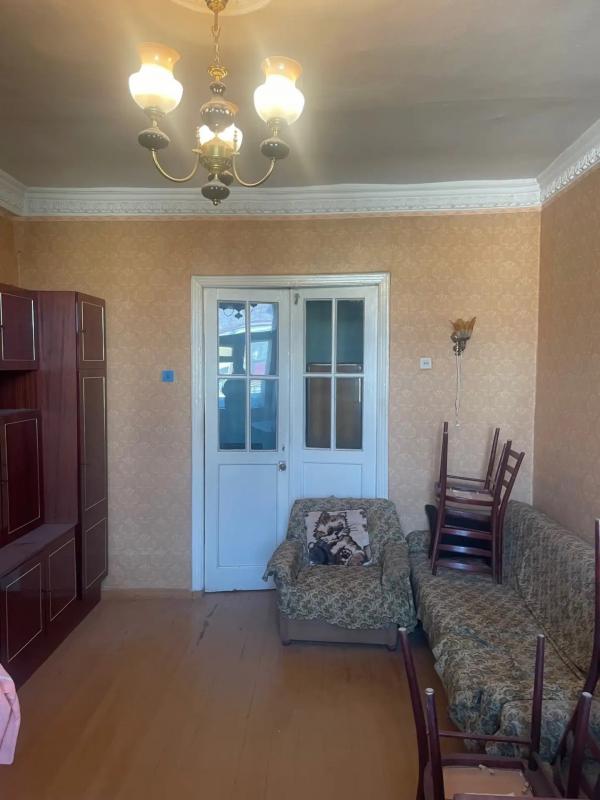 3х комнатная старого типа - Новотроицк