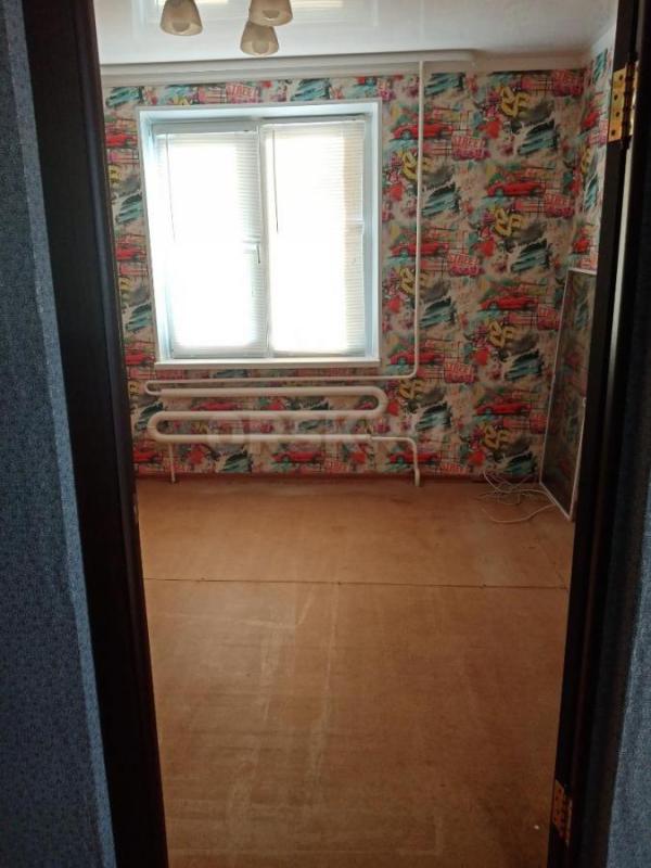 СРОЧНО в связи покупки другой недвижимости ПРОДАЕТСЯ 3-комнатная квартира, маломерка 4 этаж. - Новотроицк