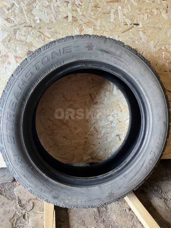 R 18 225 60 зимняя резина липучка STREAMSTONE, стояла на Nissan X-trail. - Орск