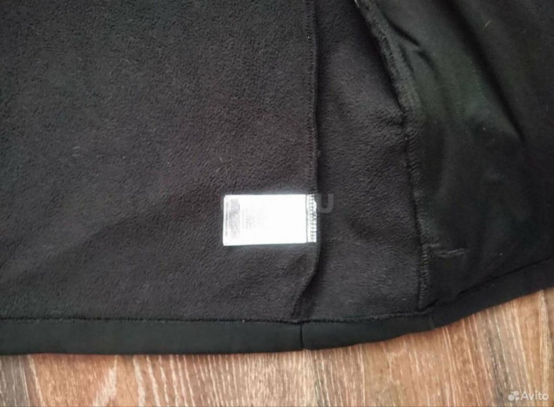 Мужская куртка из ткани Softshell подойдет для походов. - Орск
