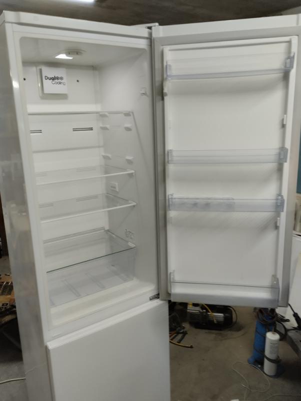 Продам холодильник BEKO RCNK310KC0W, состояние отличное, гарантия 1 год. - Новотроицк