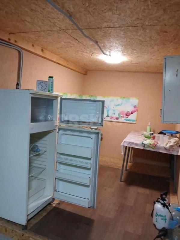 ПРОДАМ УЧАСТОК С ДОМИКОМ (14 КВ. - Орск