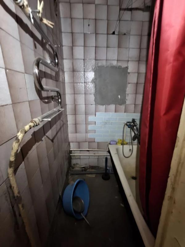 В продаже трёхтомная квартира с раздельными  комнатами ( сорокопятка) в отличном районе города. - Новотроицк